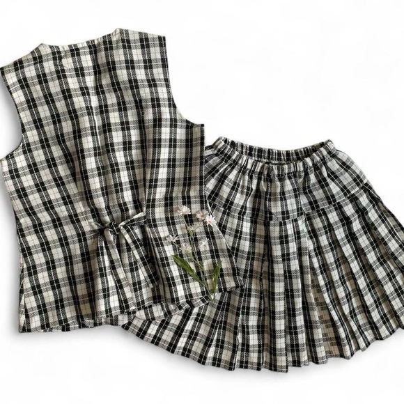 SOLD - Picture 2 of 8